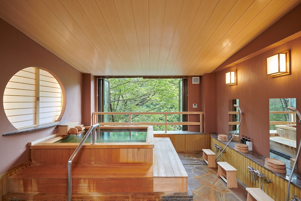 Nikko Garden Hotel 32/50