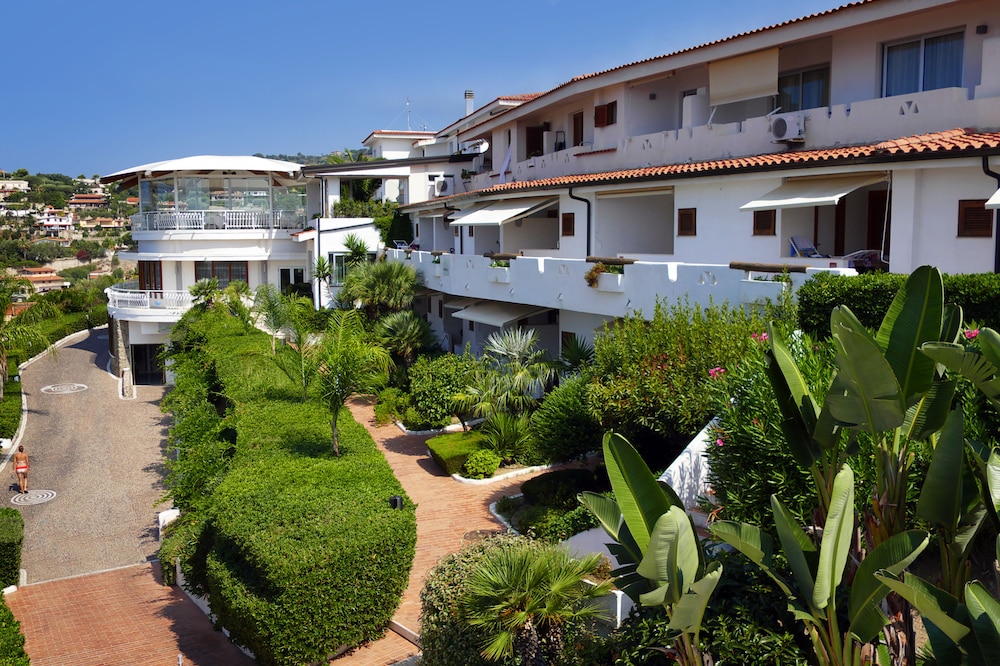 Scoglio Della Galea Village And Spa 44/50
