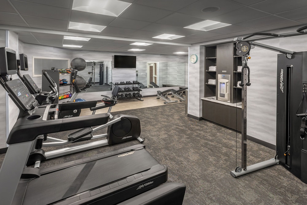 Fairfield by Marriott Inn & Suites Rome NY 28/50
