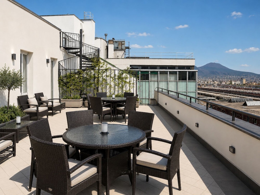 Stelle the Businest Hotel 33/47