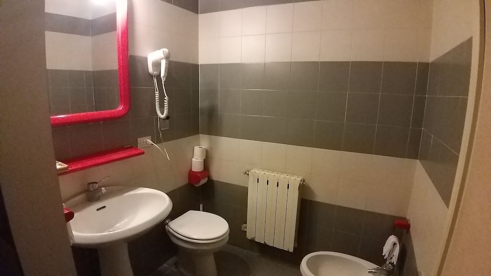 Hotel Cavalieri Del Tau 48/50