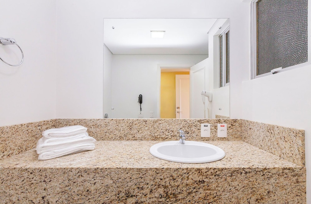 Hotel Vinocap 43/45