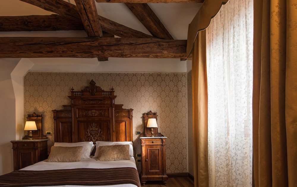 Palazzo Bembo 30/54