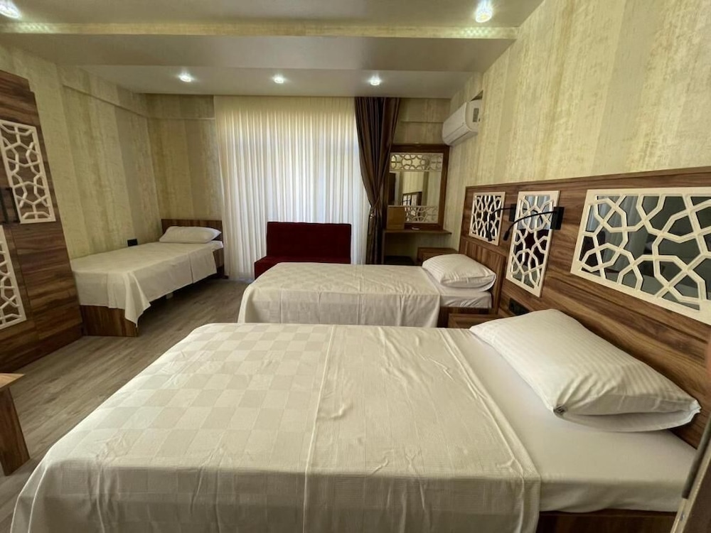 Yalova Sezon Otel 7/23