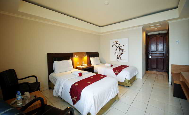 Taman Suci Hotel 11/26