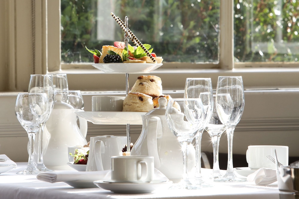 Pendley Manor 16/50