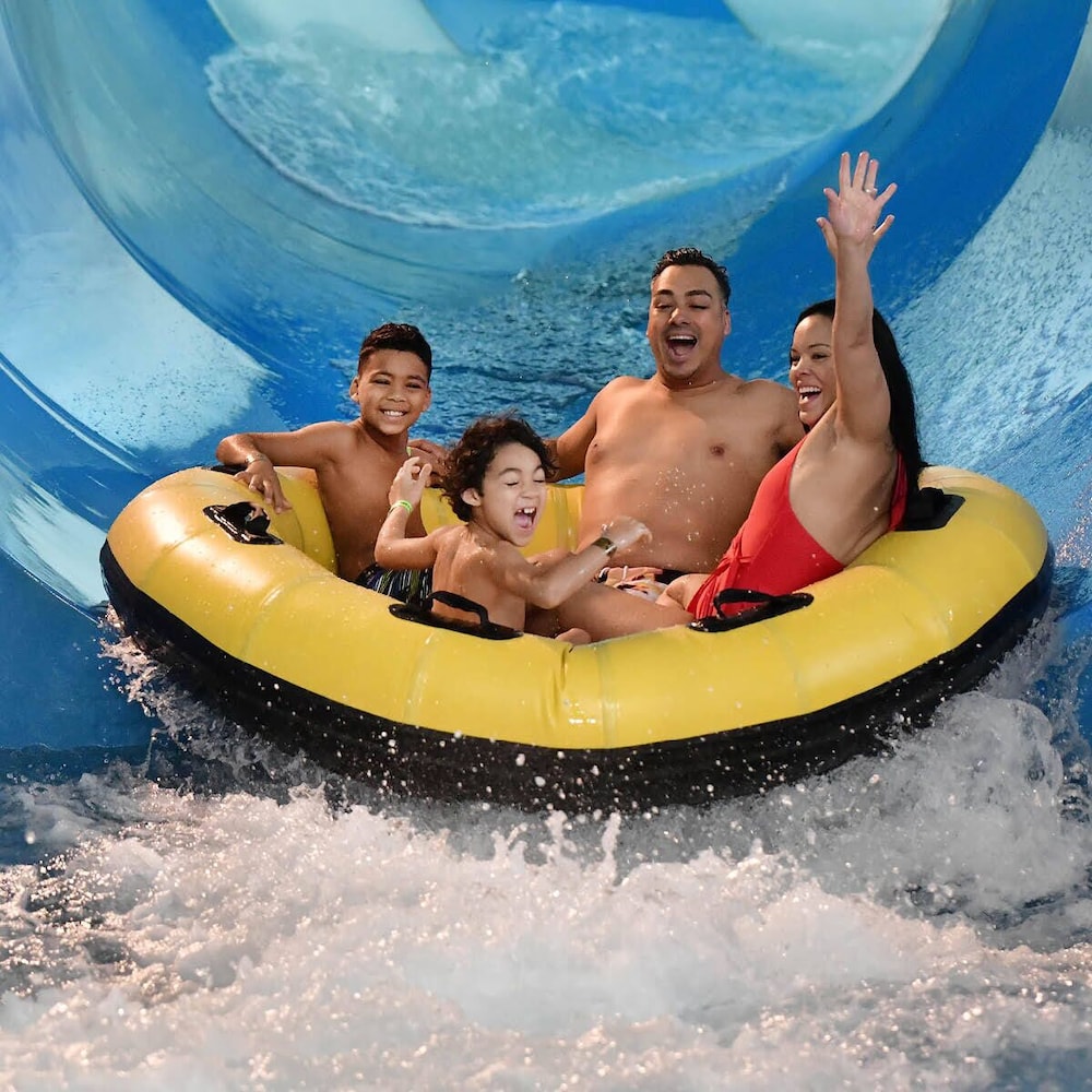 Great Wolf Lodge - Anaheim Ca 22/66