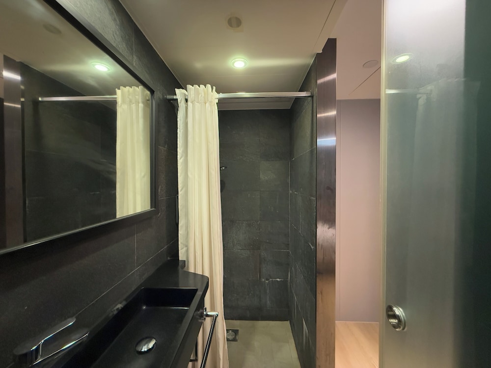 Noble Park Hotel 21/21