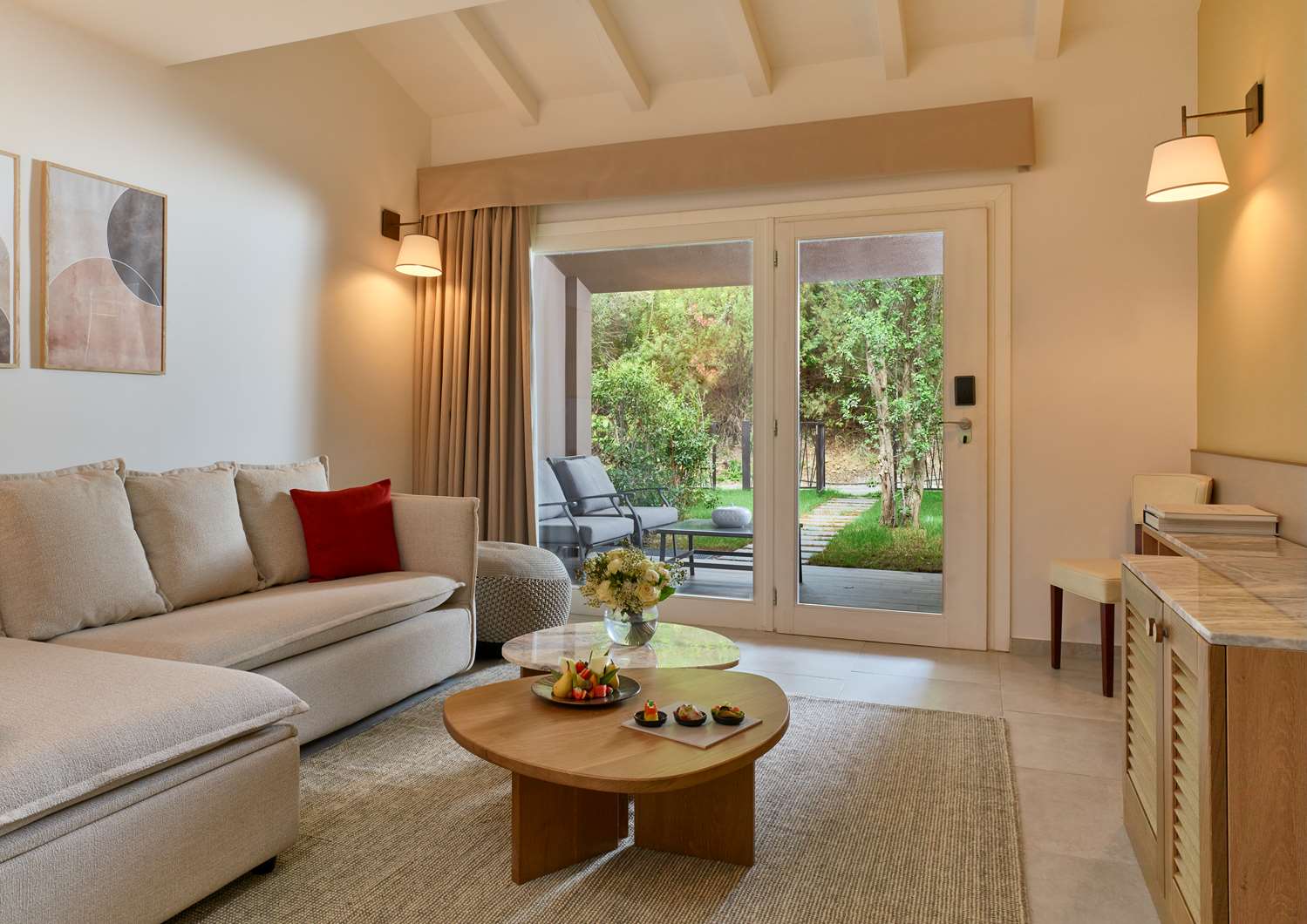 King Oasi Suite with Private Garden