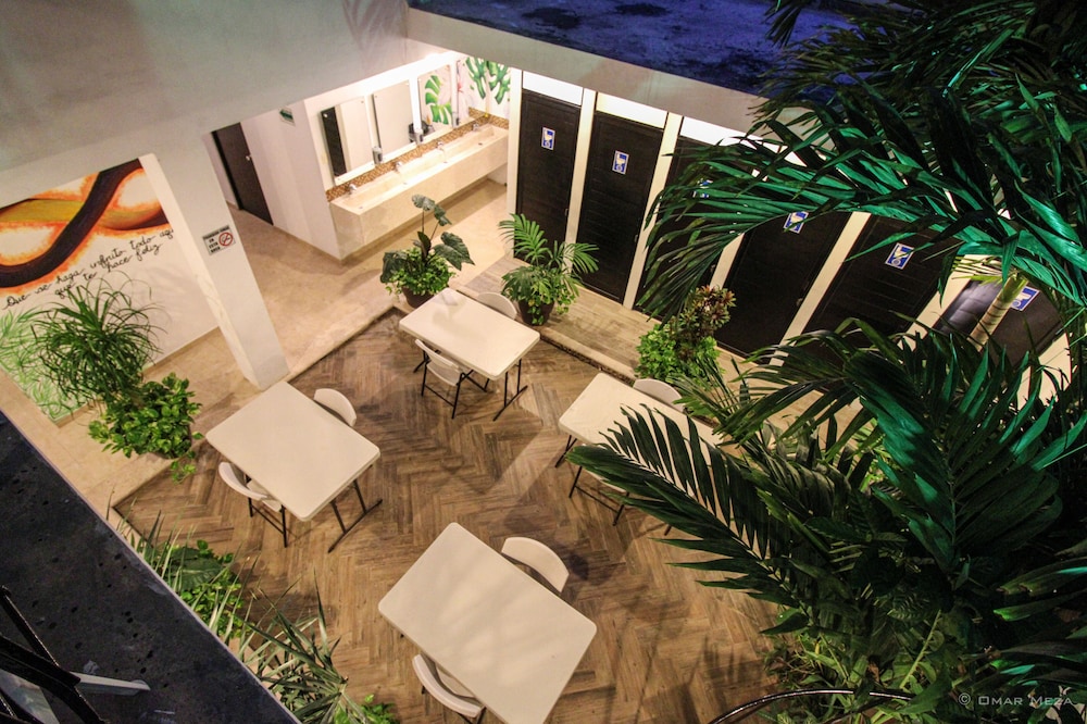 Gayser Hostal 21/25