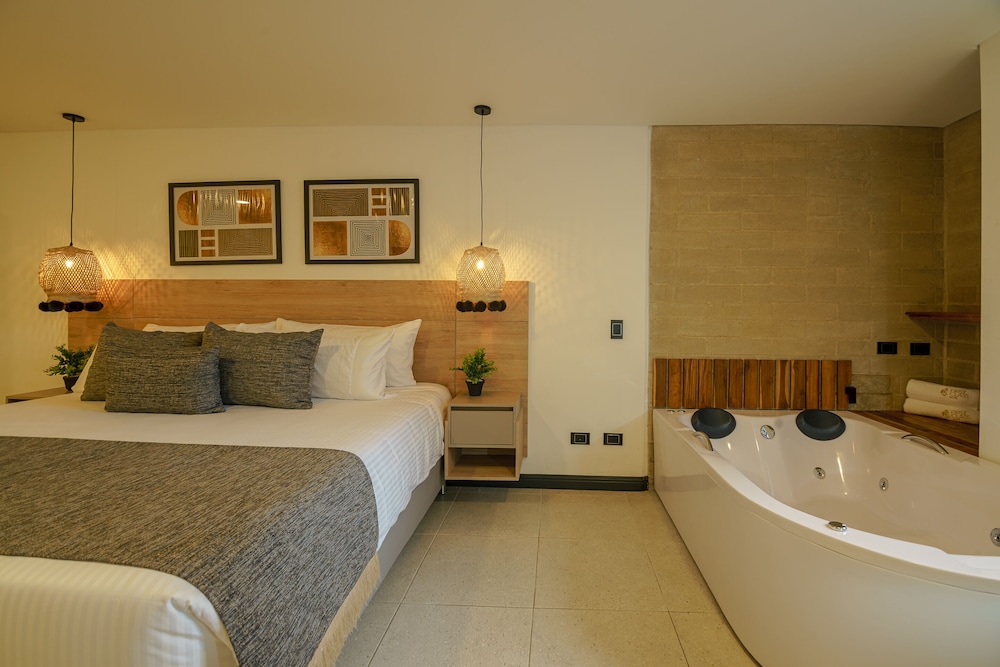 First Class Hotel 58/58