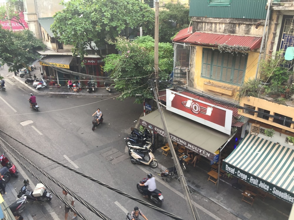 HANOI LA VISION HOTEL 53/54