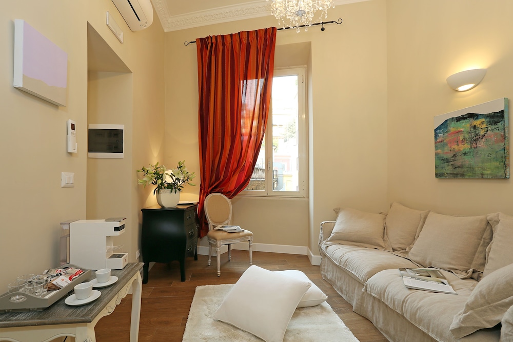 Spagna Art & Suites 39/58