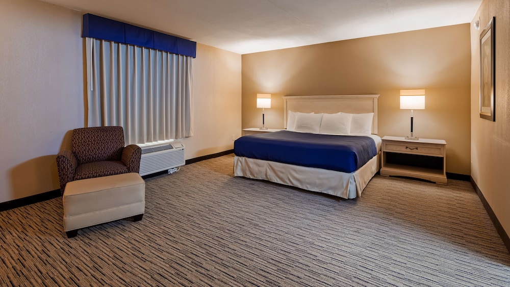 Surestay Hotel By Best Western Tupelo North 17/28