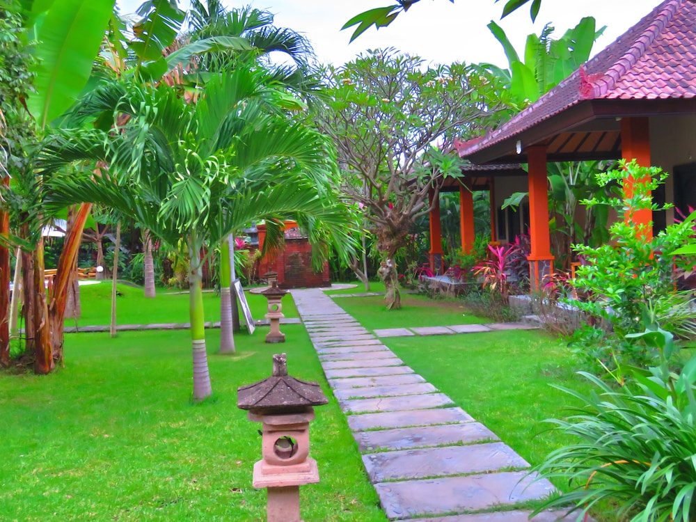 Suka Sari Cottages 62/71