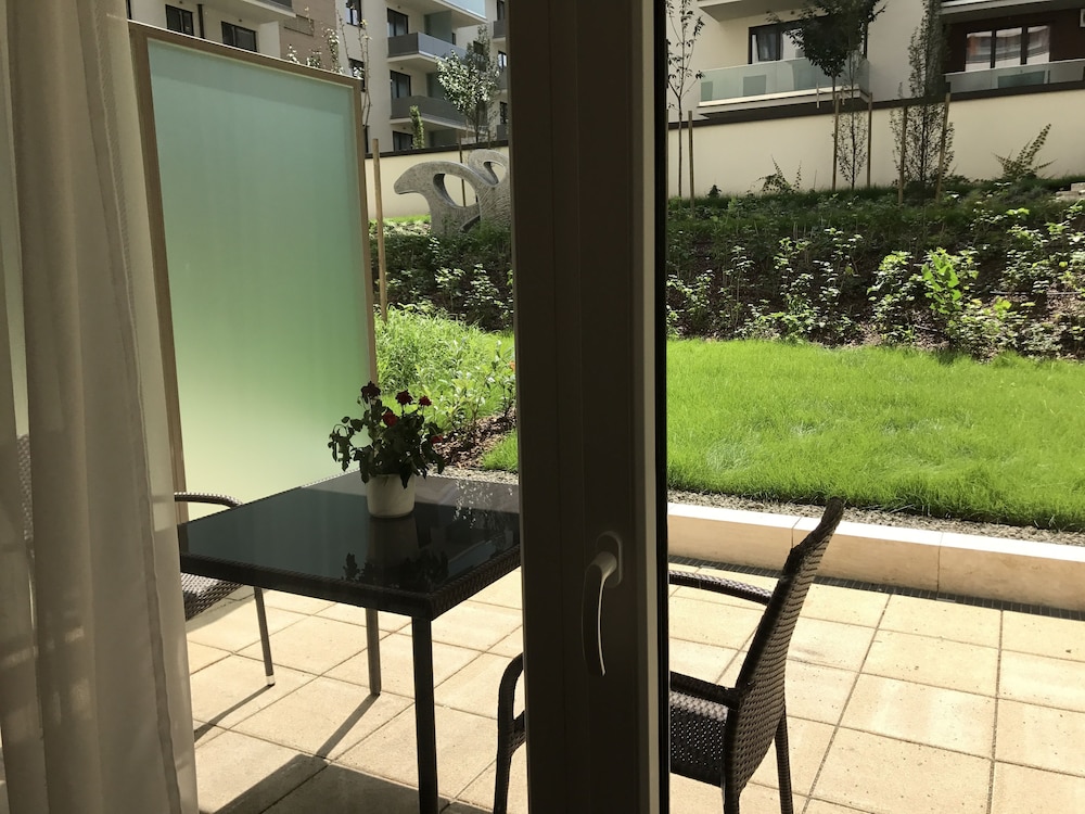 Corvin Rose Apartment Hotel 34/46