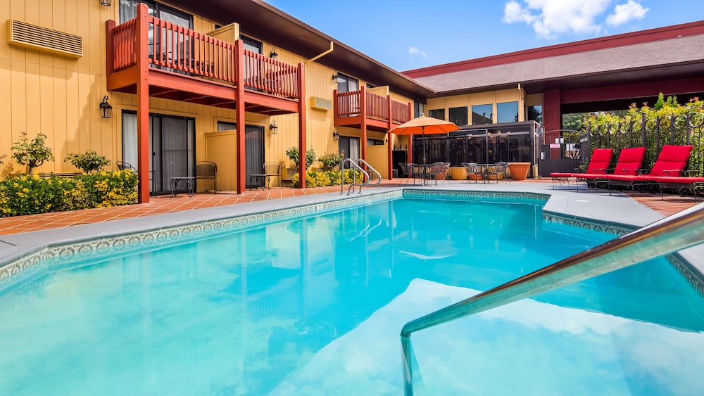 Best Western Plus Placerville Inn 3/49