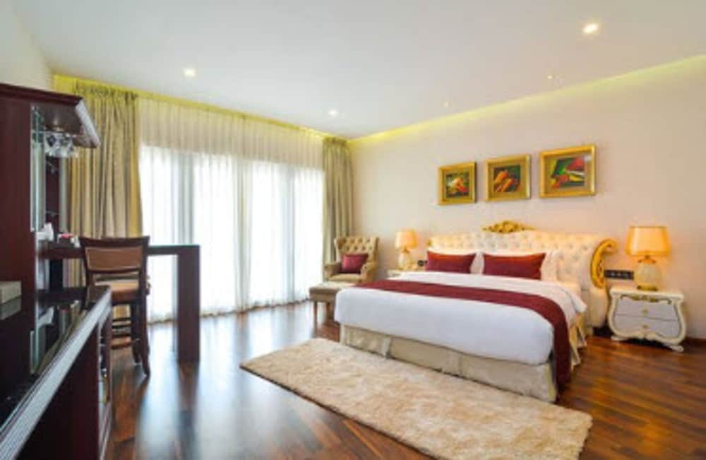 Park Regis Goa 28/69