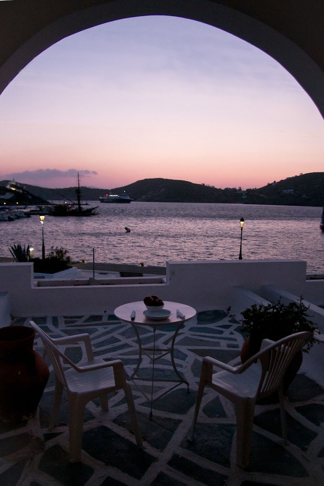Flisvos Hotel 6/9