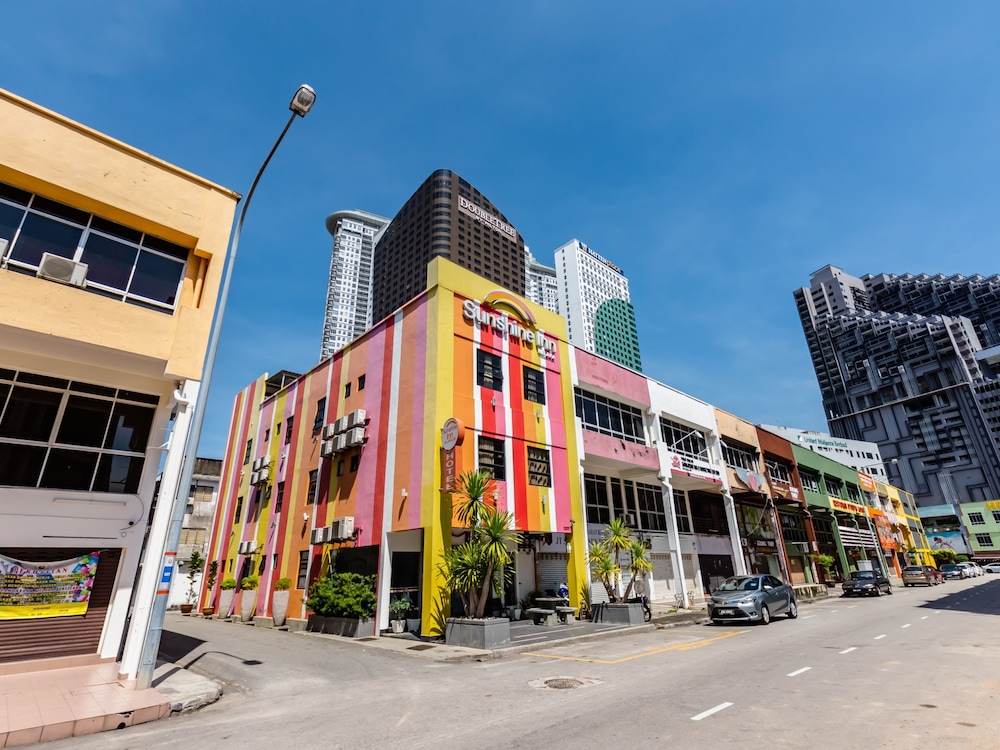 Sunshine Inn Malacca 1/43