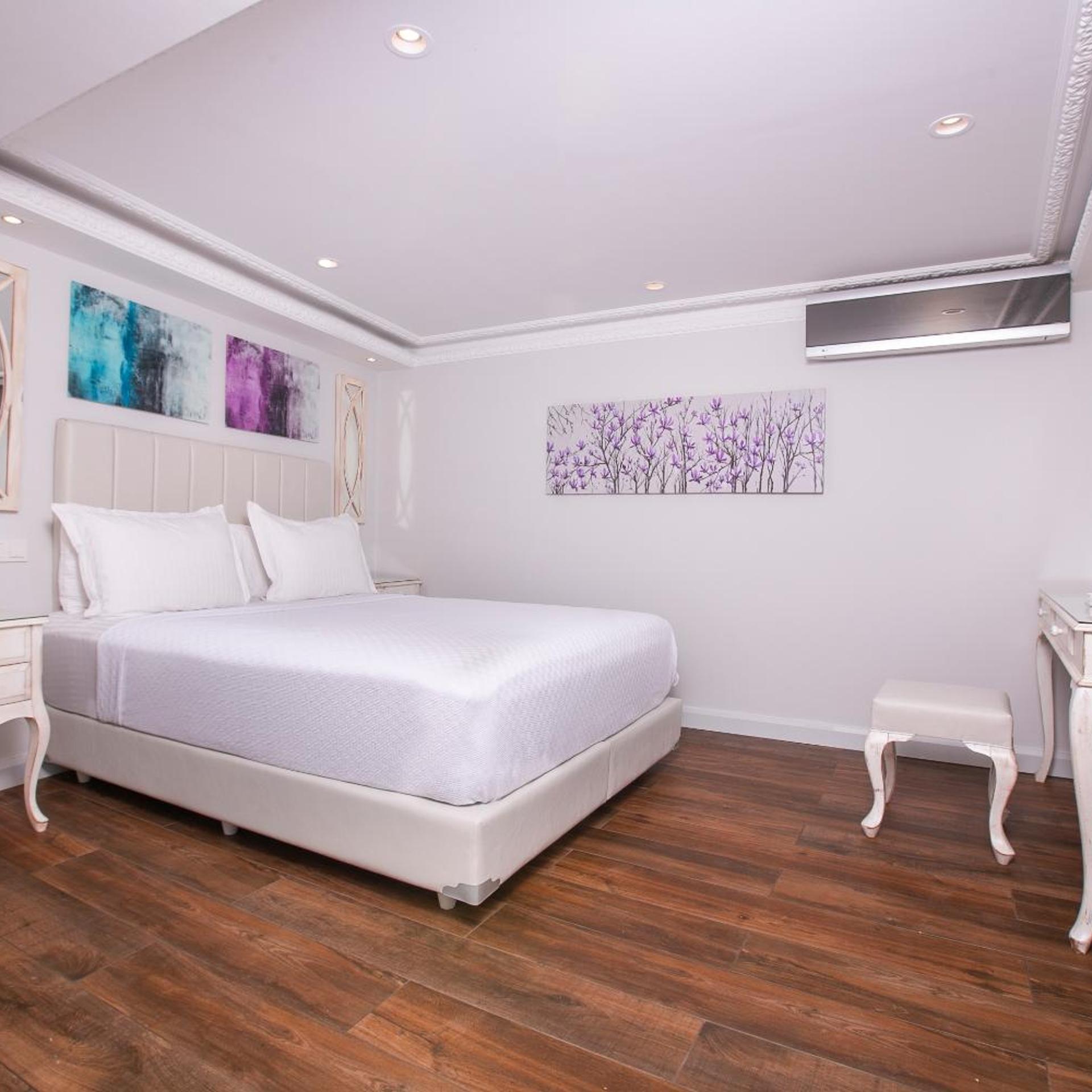 Room, Double Bed, Pool Side