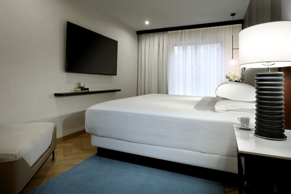 Hyatt Regency Hesperia Madrid 15/65