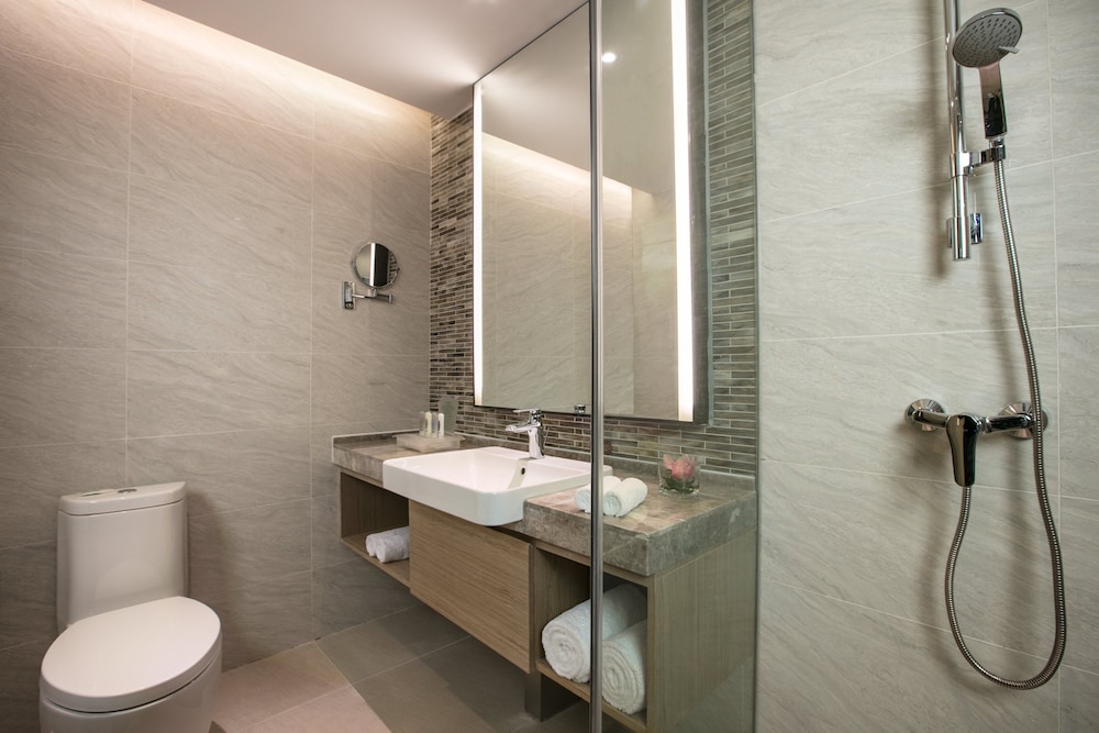 1 Bedroom, Suite, Living and Dining Areas