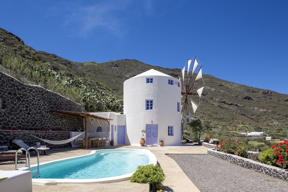 Windmill Villas 27/37
