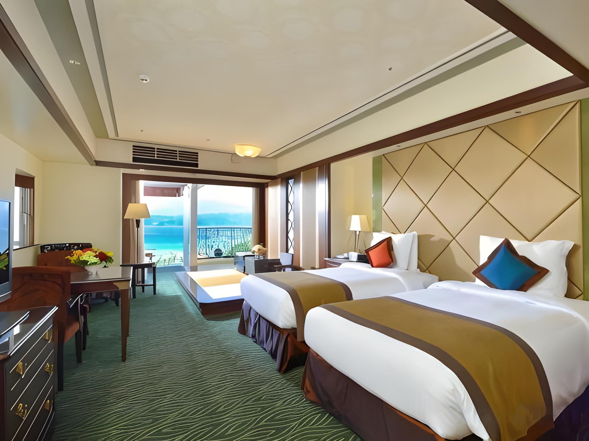 Executive, Twin Beds, Ocean View, Bathtub, Club Floor, Main Building، Okinawa Kariyushi Resort Exes Onna (ex. Okinawa Spa Resort Exes) 2/2