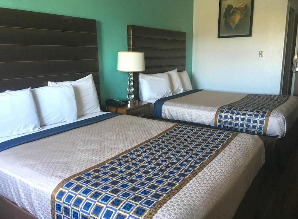 Studio6 Suites Delano, CA 23/40