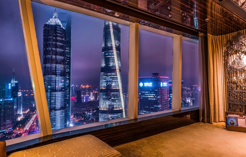 The Ritz Carlton Shanghai Pudong 30/68
