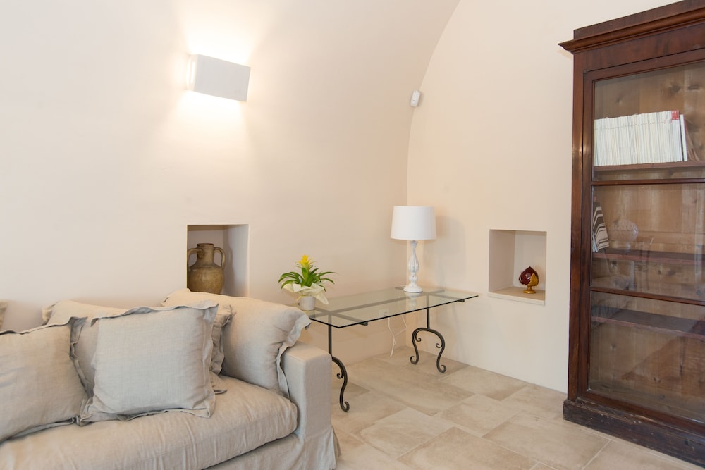 Masseria Fontana Di Vite 45/63
