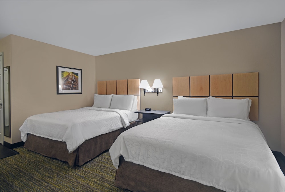 Candlewood Suites Sumter 19/50