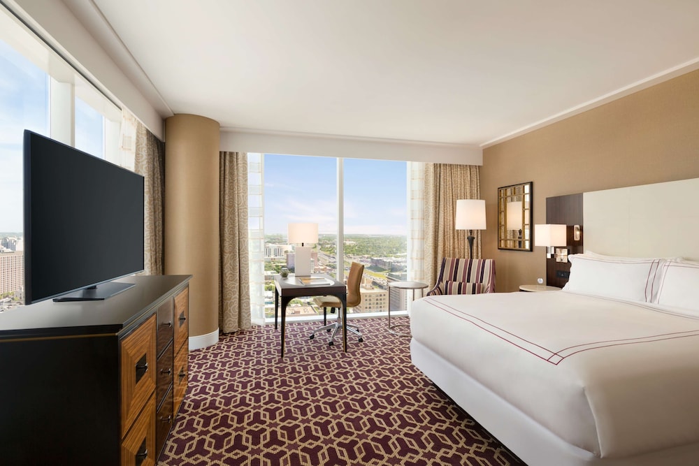 Fairmont Austin 16/72