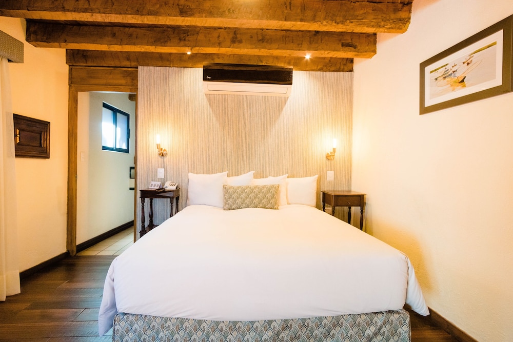Villa Montana Hotel And Spa Boutique 12/70