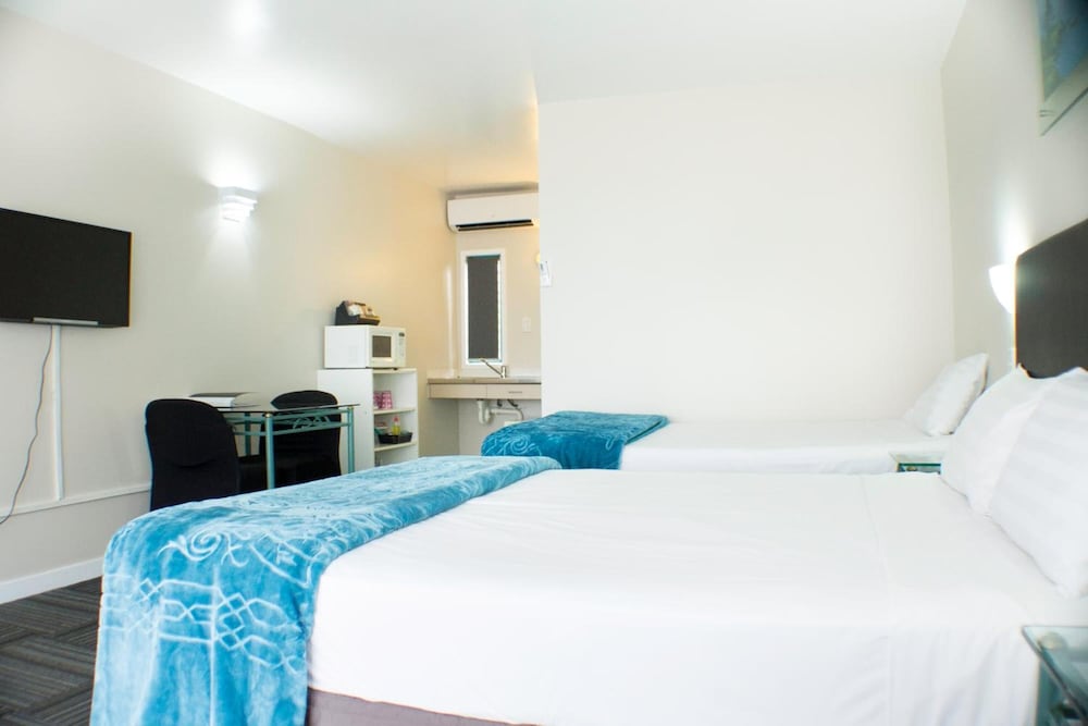 RAYLAND MOTEL 17/34