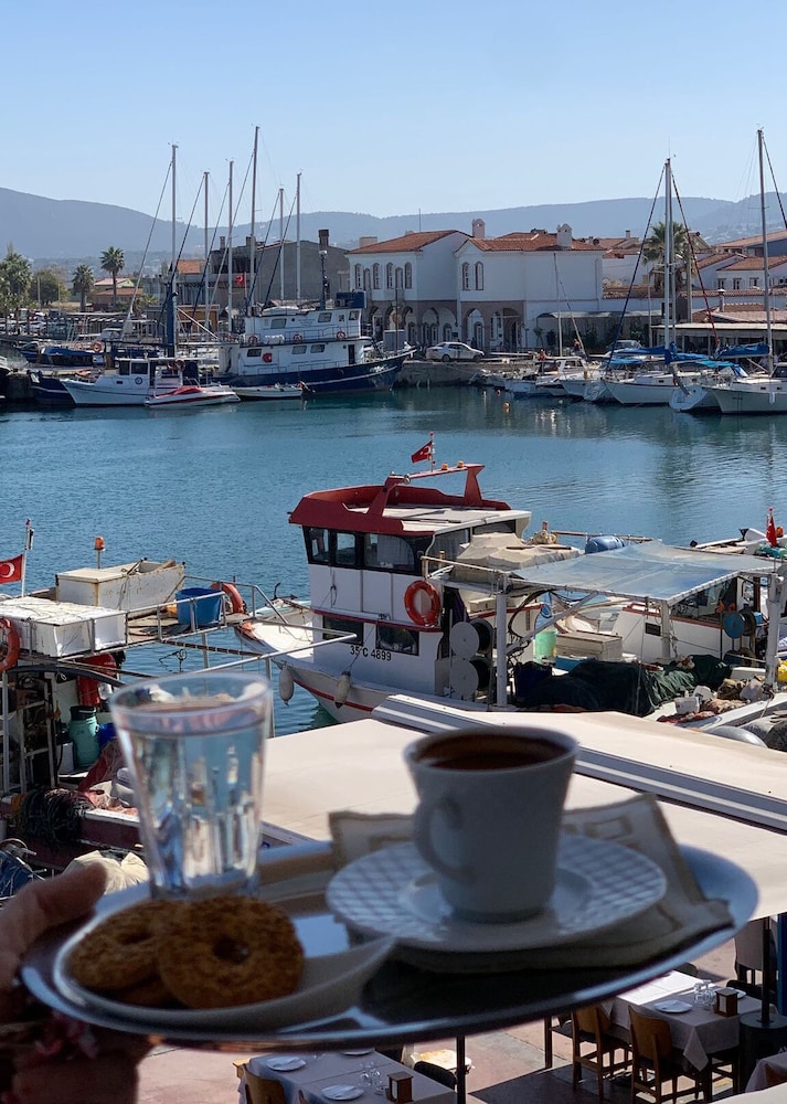 Urla Pera Hotel 21/23