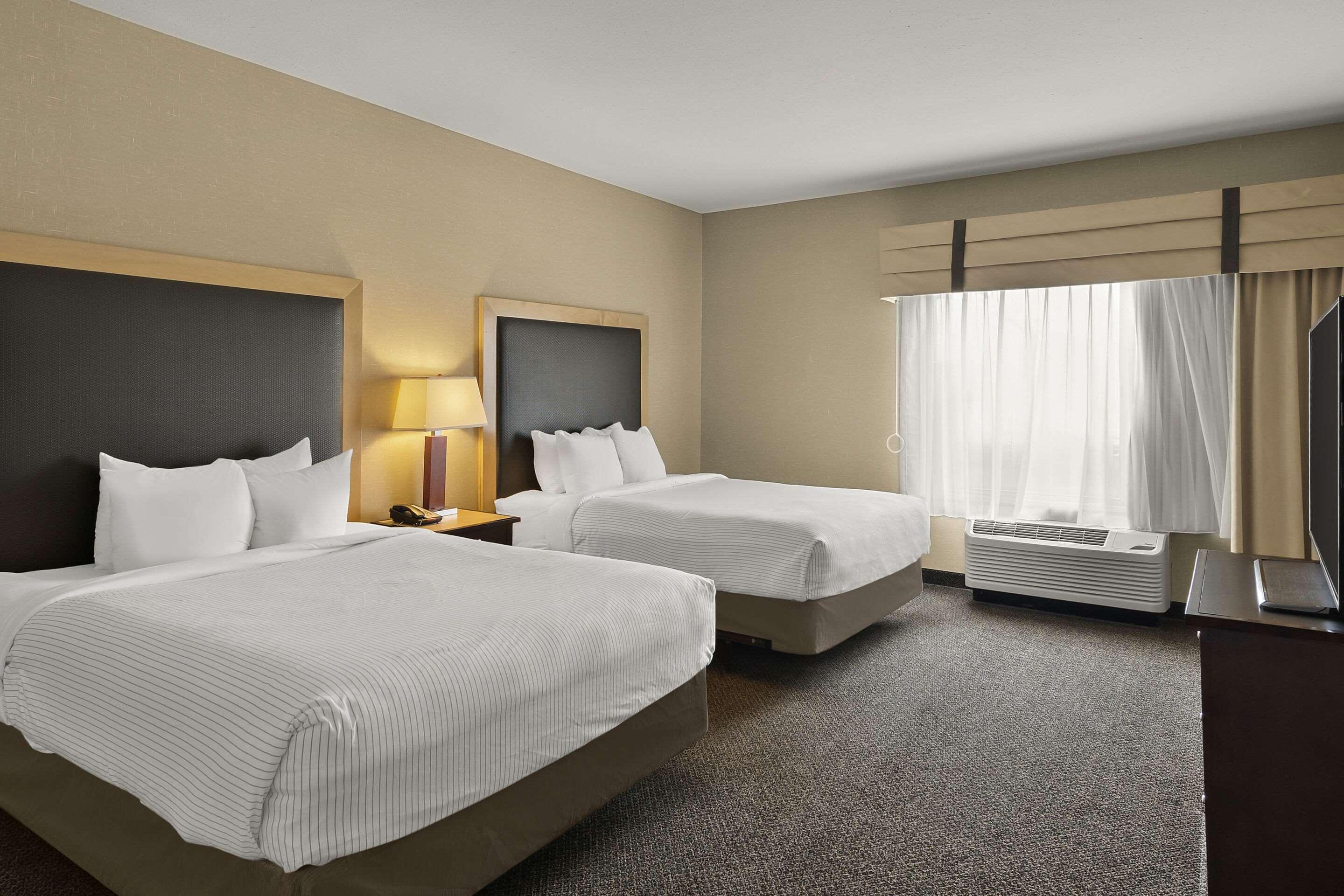 SUITE, 2 QUEEN BEDS