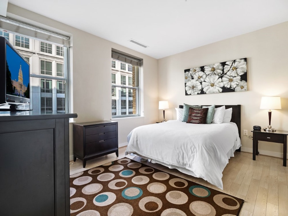 Global Luxury Suites At The White House 9/45