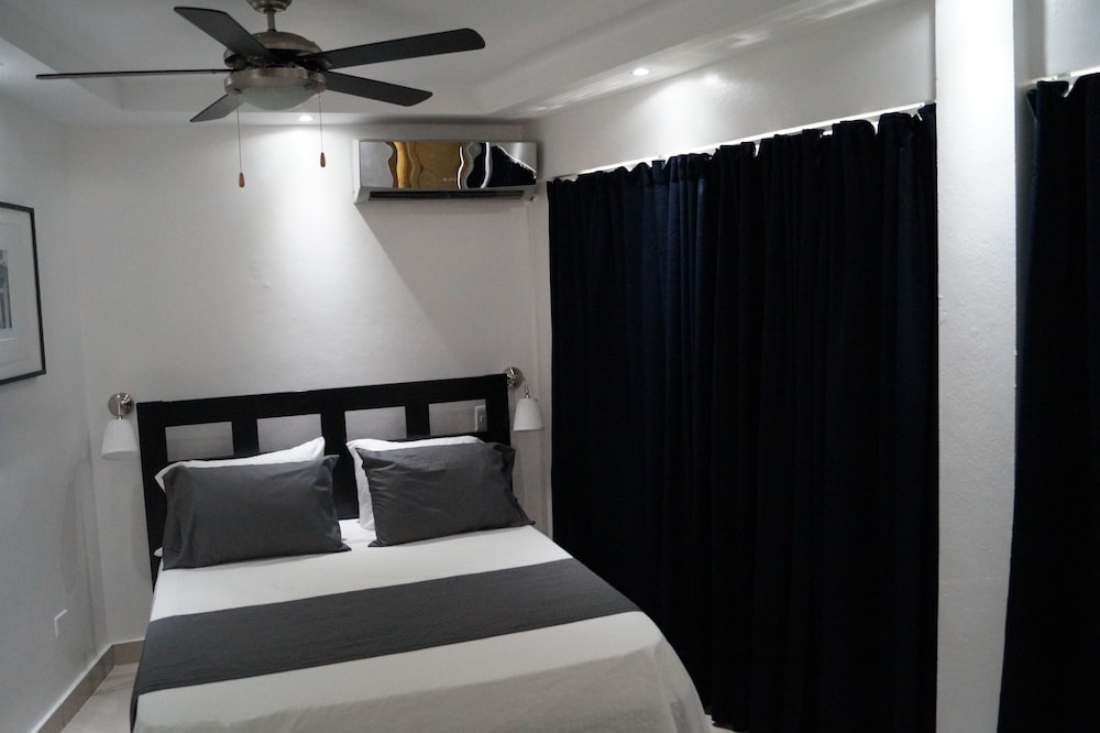 City Caribbean Hotel Boutique 18/65
