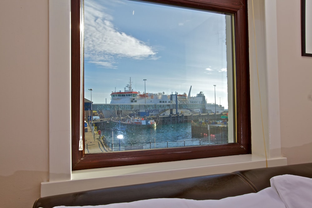 Ferry Inn 25/50