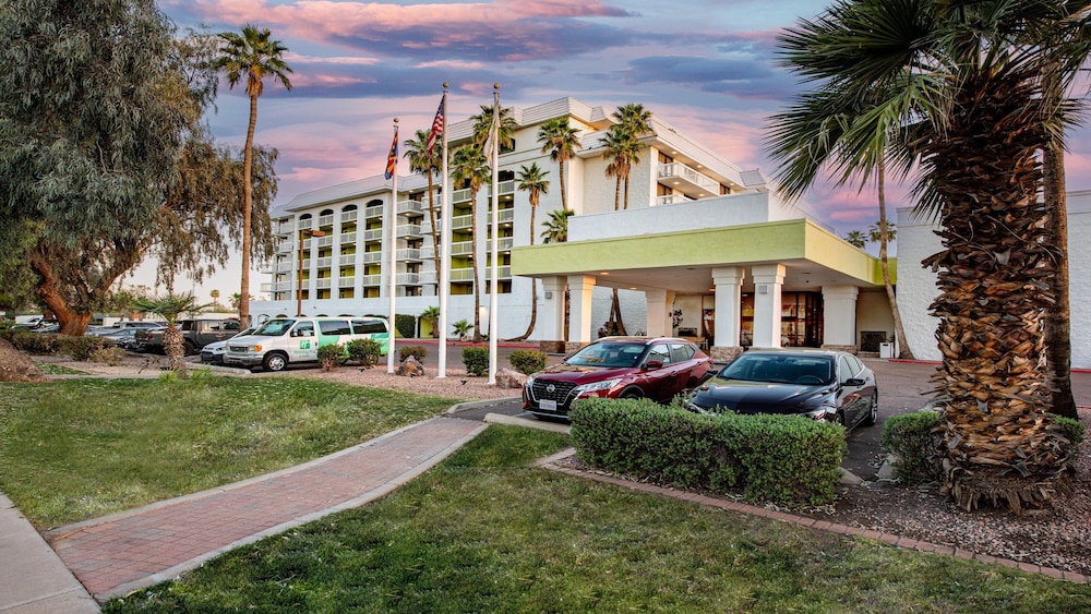 Holiday Inn Hotel Suites Phoenix Mesa Chandler 52/56