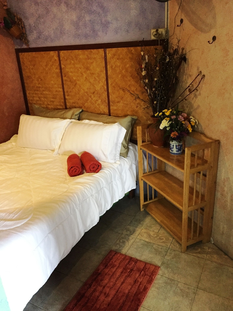 Shanti Lodge Bangkok 22/70