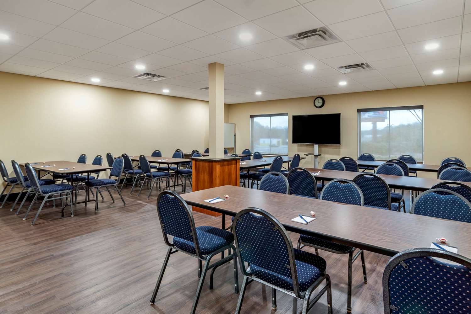 Comfort Suites Niceville Near Elgin Air Force Base 49/61