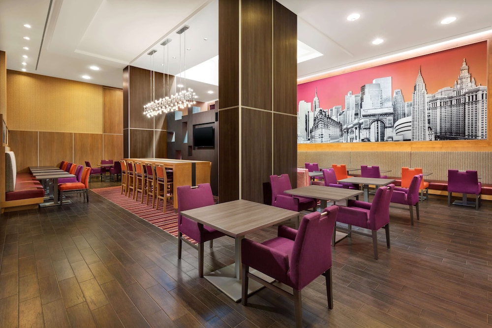 Hampton Inn Manhattan Times Square Central 30/43