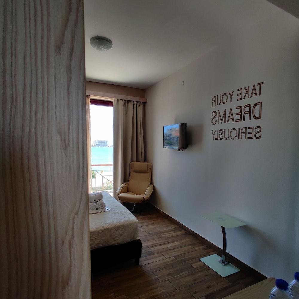 City Point Chios 25/49