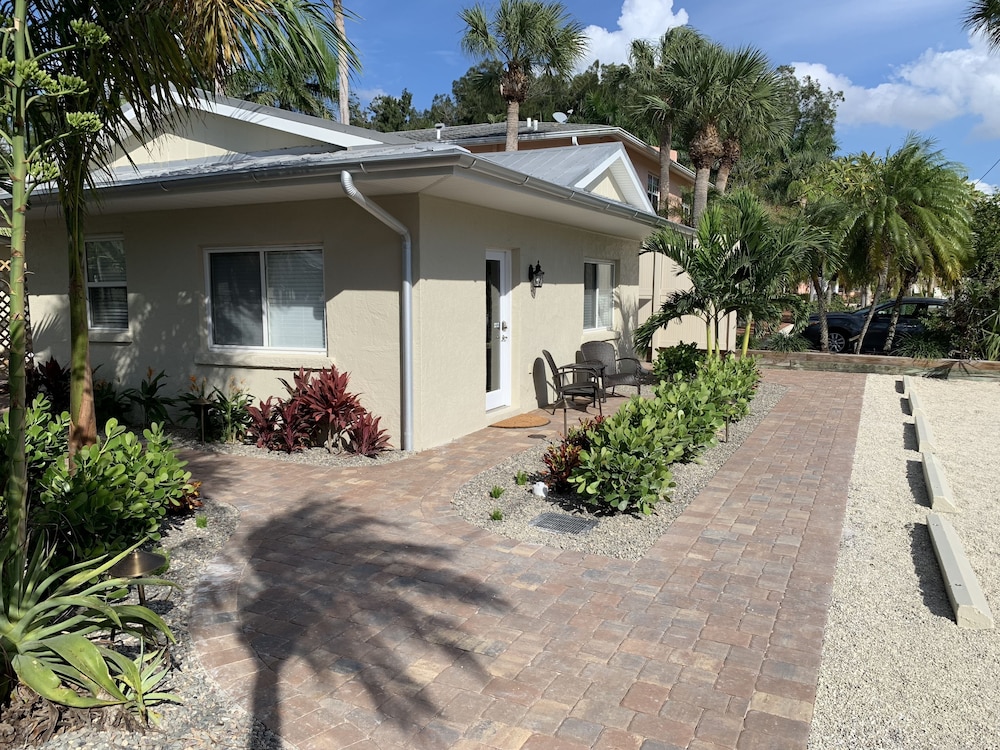 Twin Palms at Siesta 36/50