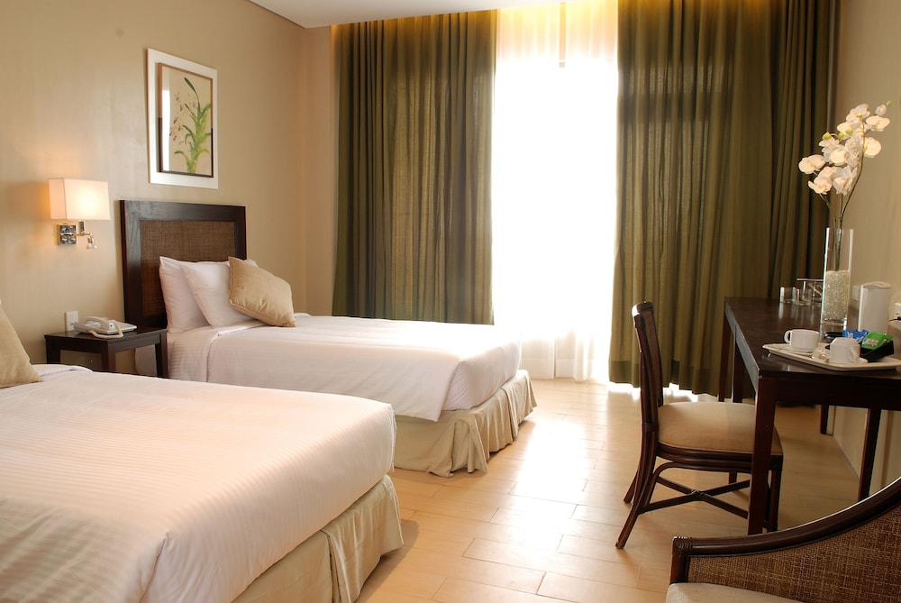 Summit Ridge Tagaytay 18/74