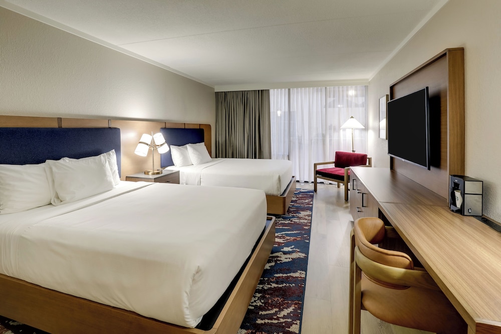 DoubleTree by Hilton Quincy 14/77