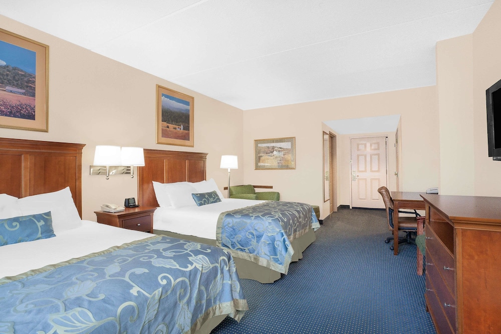 Wingate By Wyndham Ellicottville 10/31